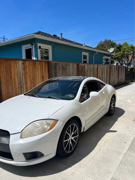 2011 Mitsubishi Eclipse 4th Gen - Image 2 of 3
