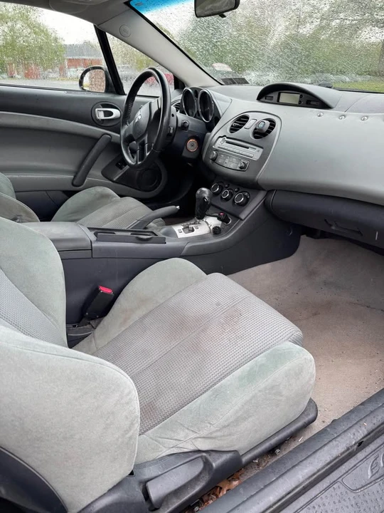 2011 Mitsubishi Eclipse 4th Gen - Image 5 of 8