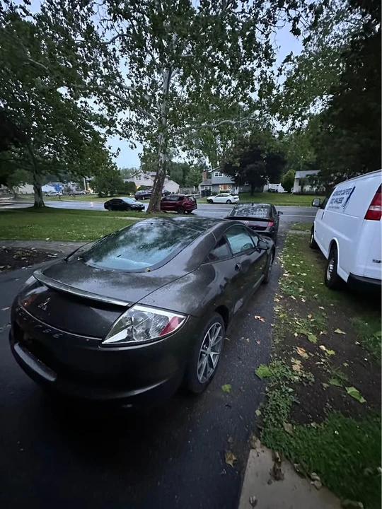 2011 Mitsubishi Eclipse 4th Gen - Image 5 of 8
