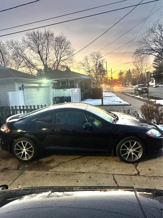 2011 Mitsubishi Eclipse 4th Gen - Image 2 of 7