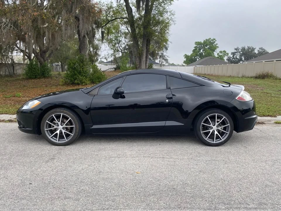 2011 Mitsubishi Eclipse 4th Gen - Image 2 of 11