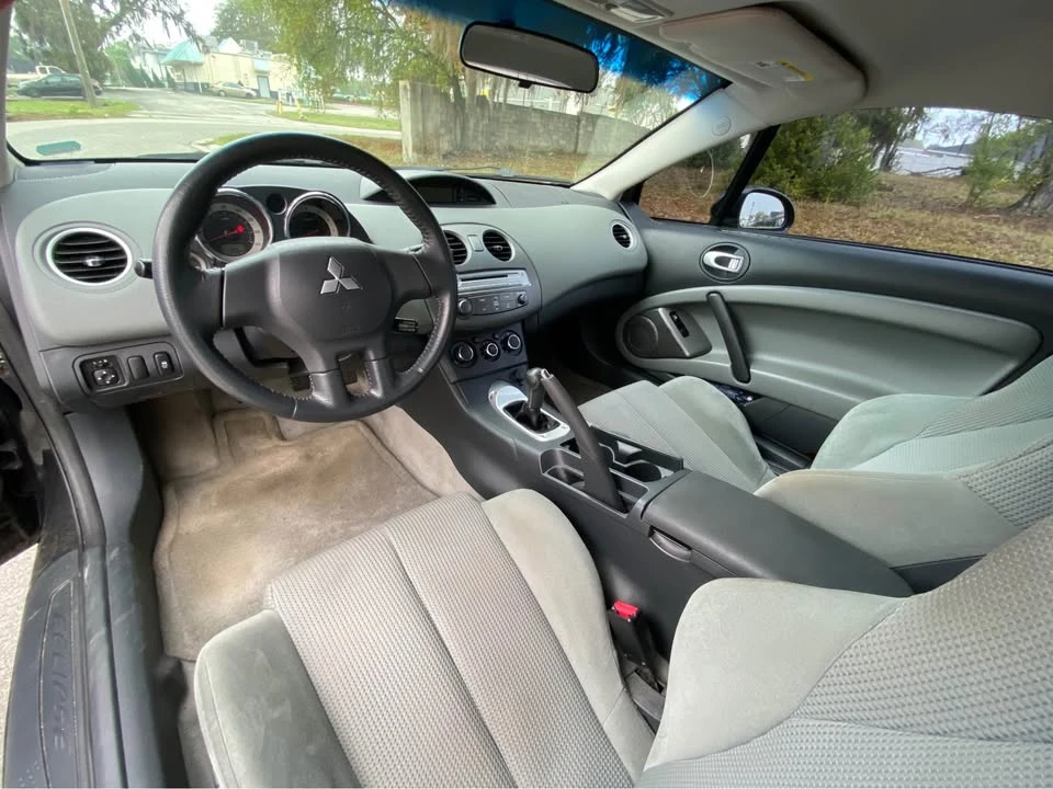 2011 Mitsubishi Eclipse 4th Gen - Image 9 of 11
