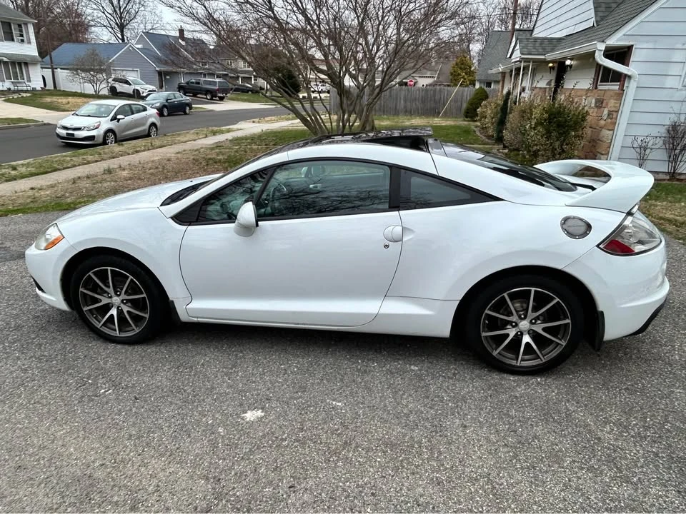 2011 Mitsubishi Eclipse 4th Gen - Image 2 of 19