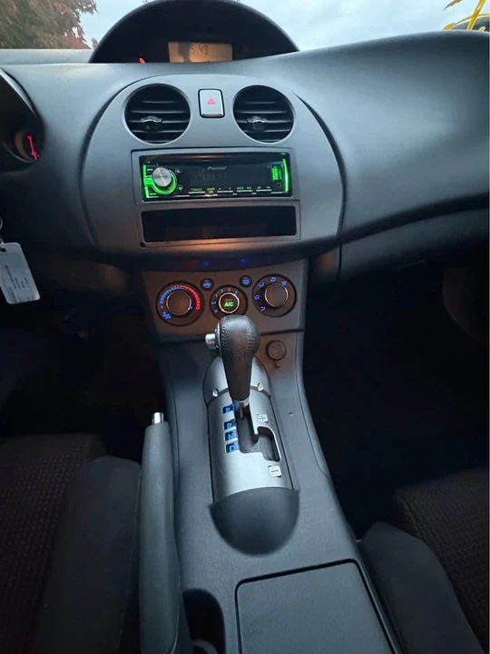 2011 Mitsubishi Eclipse 4th Gen - Image 18 of 19