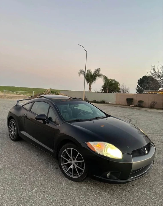 2011 Mitsubishi Eclipse 4th Gen - Image 2 of 13
