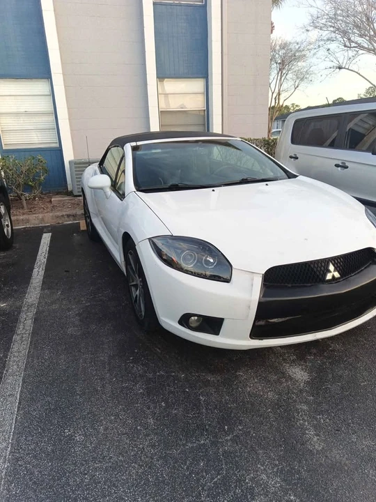 2011 Mitsubishi Eclipse 4th Gen - Image 5 of 8
