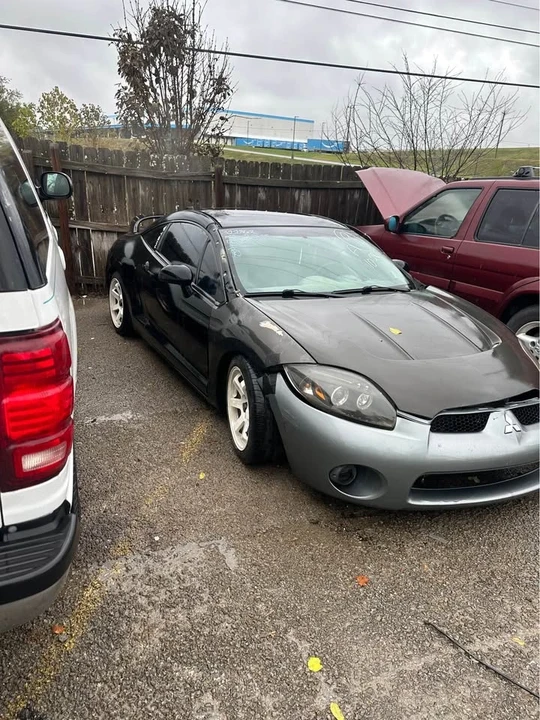 2011 Mitsubishi Eclipse 4th Gen - Image 2 of 3