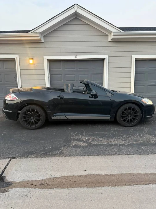 2011 Mitsubishi Eclipse 4th Gen - Image 2 of 7