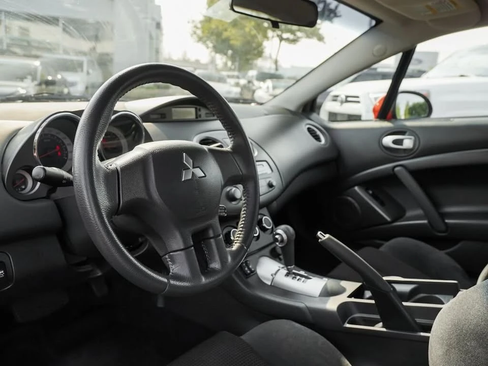 2011 Mitsubishi Eclipse 4th Gen - Image 4 of 4