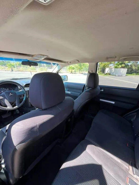 2011 Mitsubishi Endeavor - Image 2 of 9