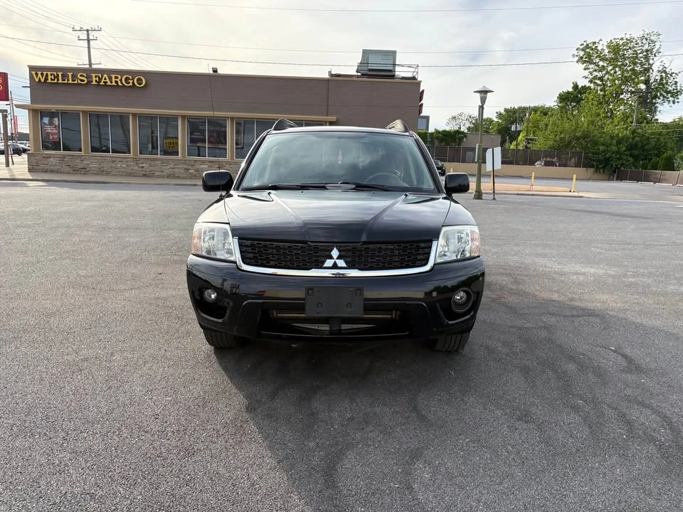 2011 Mitsubishi Endeavor - Image 2 of 11