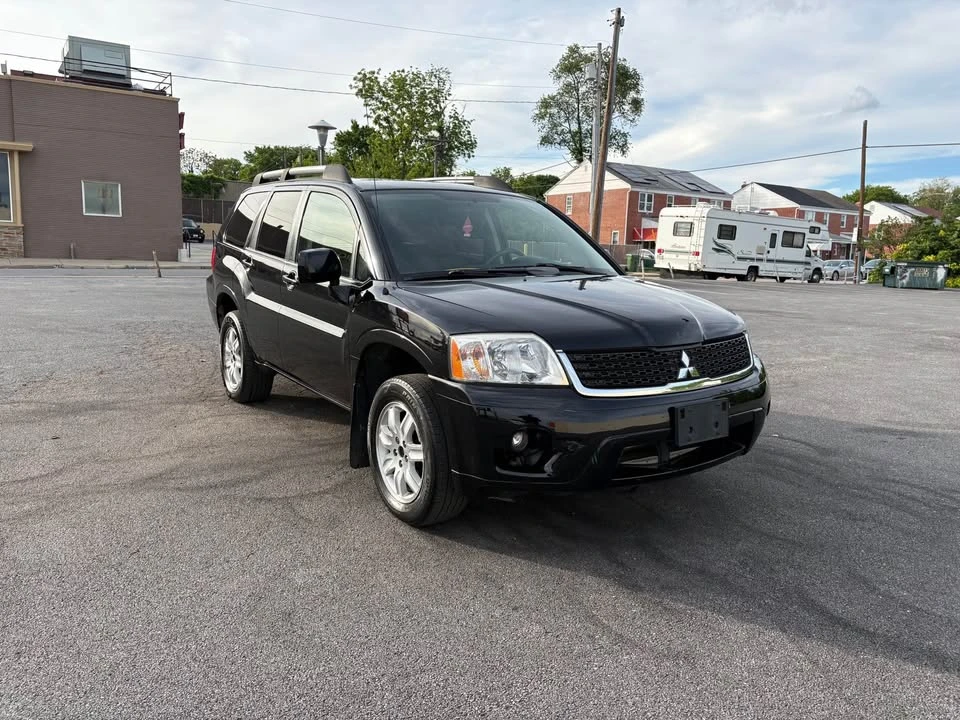 2011 Mitsubishi Endeavor - Image 3 of 11