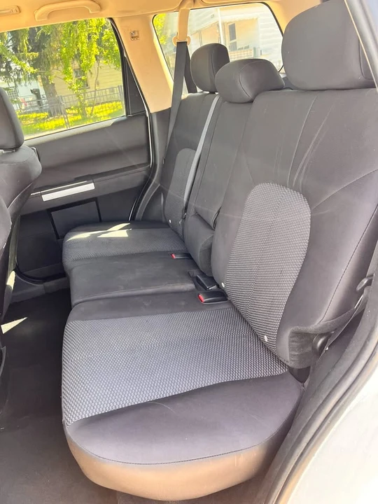 2011 Mitsubishi Endeavor - Image 16 of 20