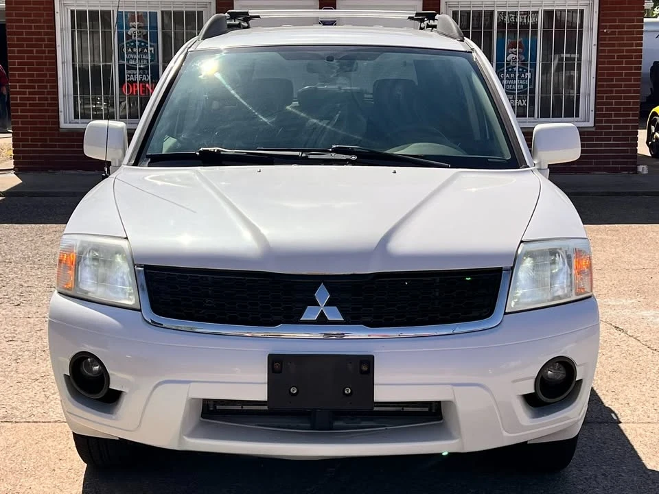 2011 Mitsubishi Endeavor - Image 9 of 20