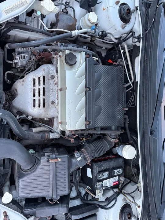 2011 Mitsubishi Galant 9th Gen - Image 14 of 19