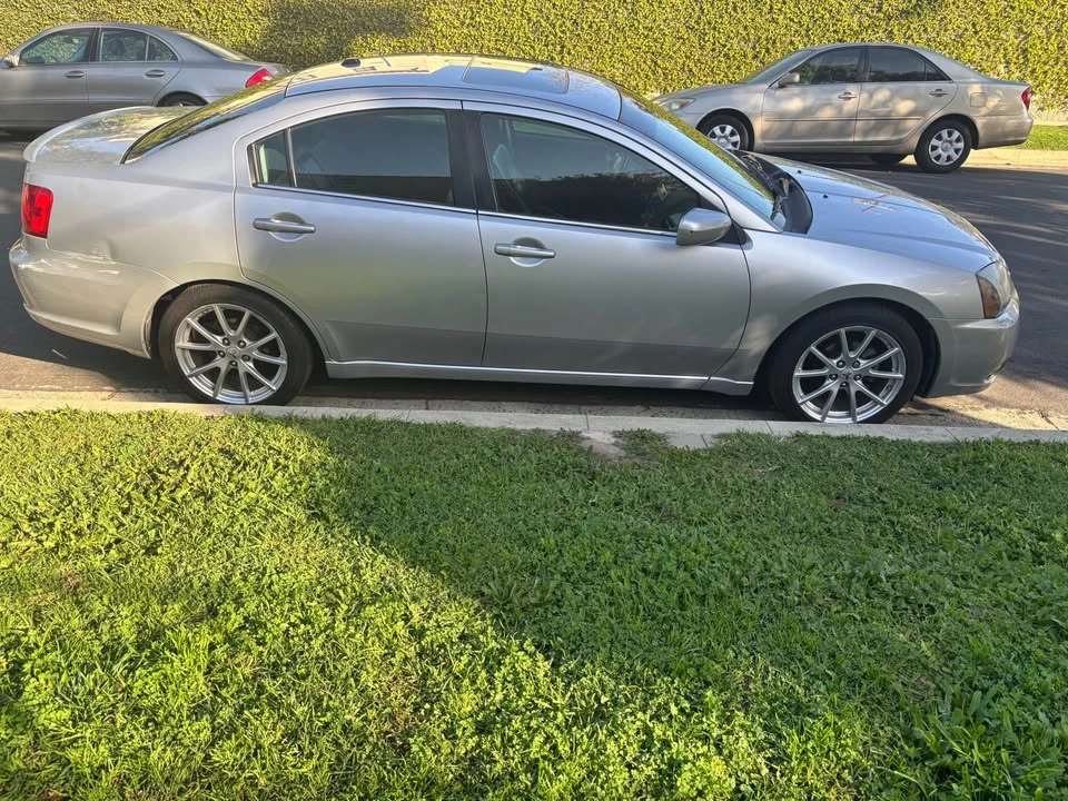 2011 Mitsubishi Galant 9th Gen - Image 2 of 8