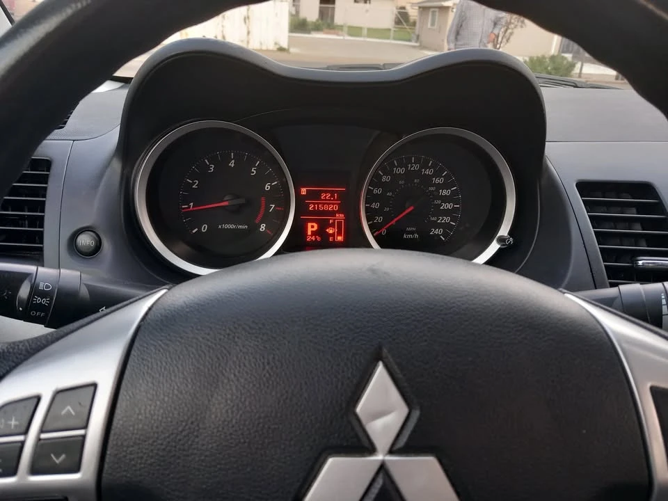 2011 Mitsubishi Lancer 8th Gen - Image 8 of 8
