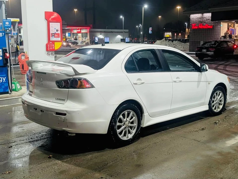 2011 Mitsubishi Lancer 9th Gen - Image 9 of 18