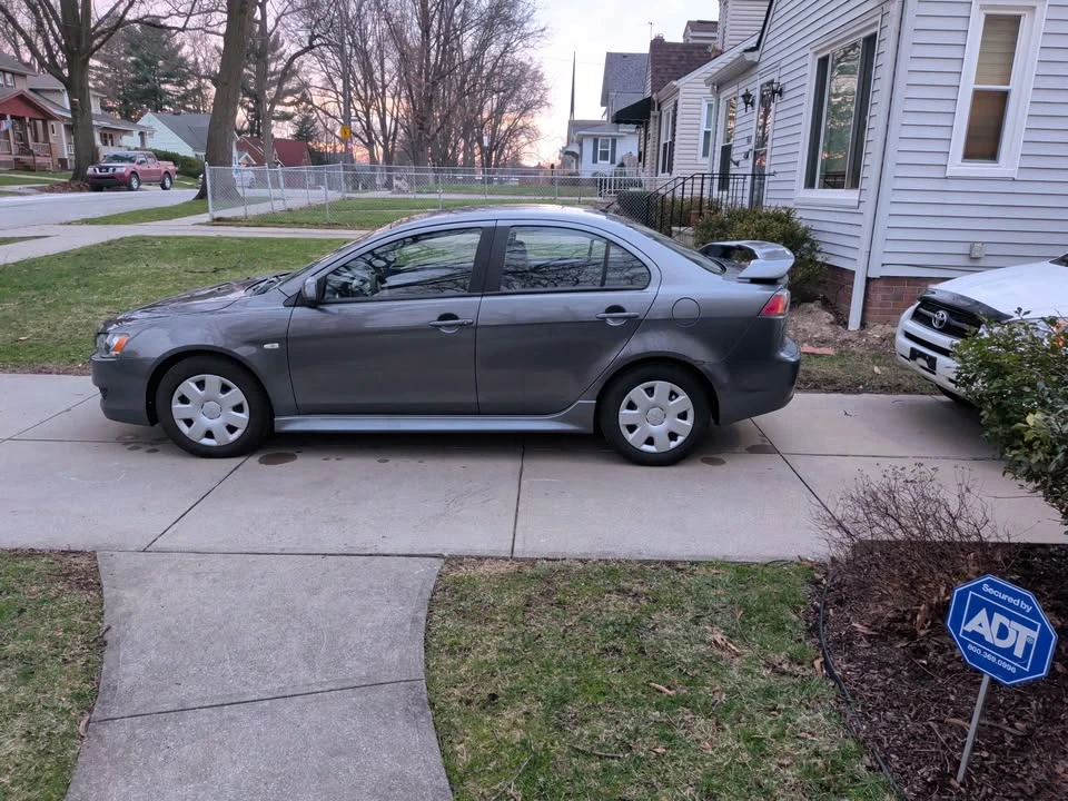 2011 Mitsubishi Lancer 9th Gen - Image 2 of 3