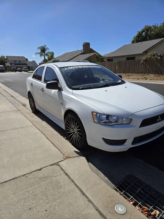 2011 Mitsubishi Lancer 9th Gen - Image 2 of 10