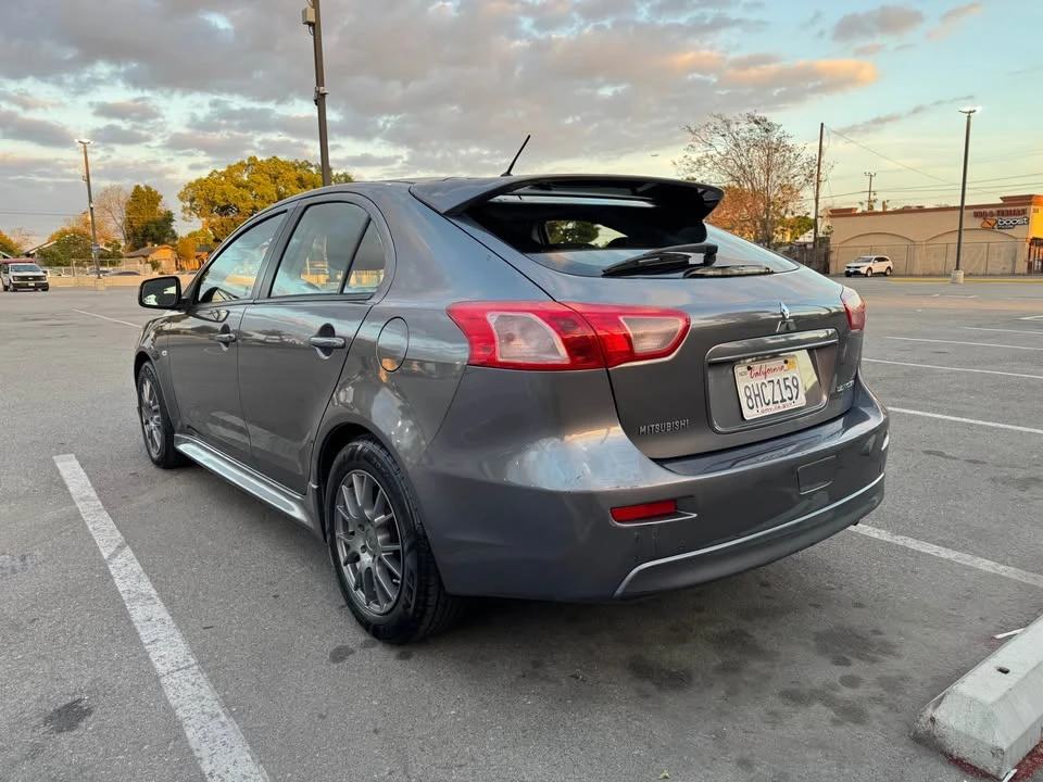 2011 Mitsubishi Lancer 9th Gen - Image 4 of 11