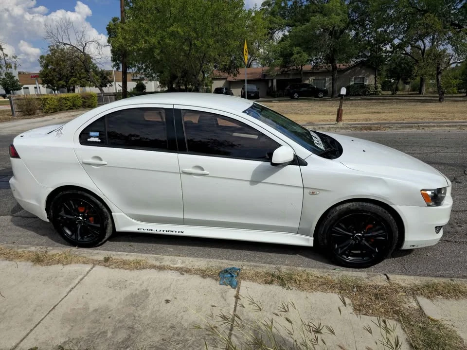 2011 Mitsubishi Lancer 9th Gen - Image 5 of 18