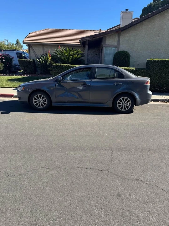 2011 Mitsubishi Lancer 8th Gen - Image 2 of 8