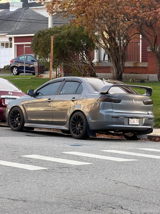 2011 Mitsubishi Lancer 9th Gen - Image 5 of 9