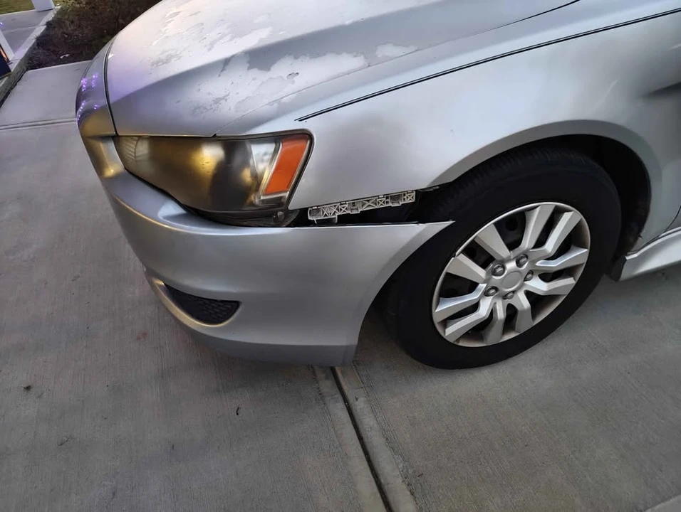 2011 Mitsubishi Lancer 8th Gen - Image 2 of 9
