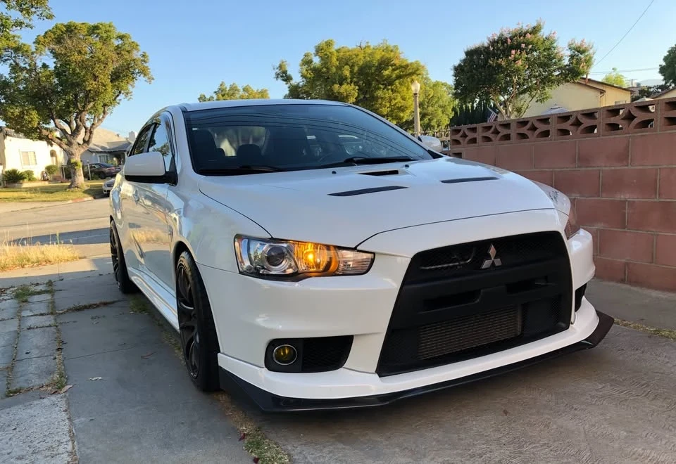 2011 Mitsubishi Lancer Evolution X 9th Gen - Image 2 of 12