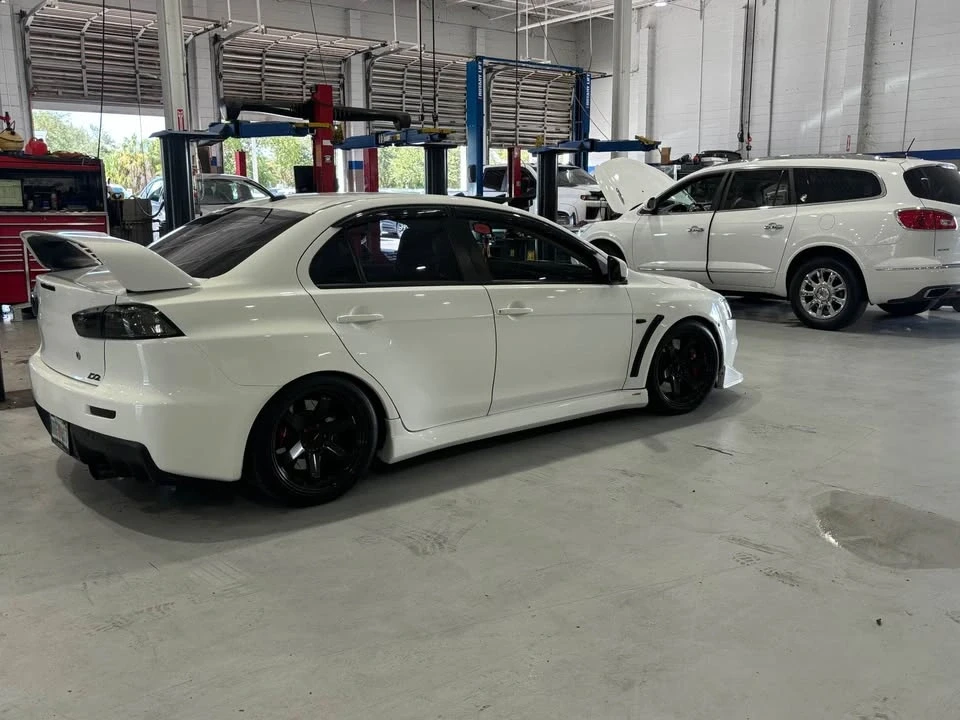 2011 Mitsubishi Lancer Evolution X 9th Gen - Image 11 of 13