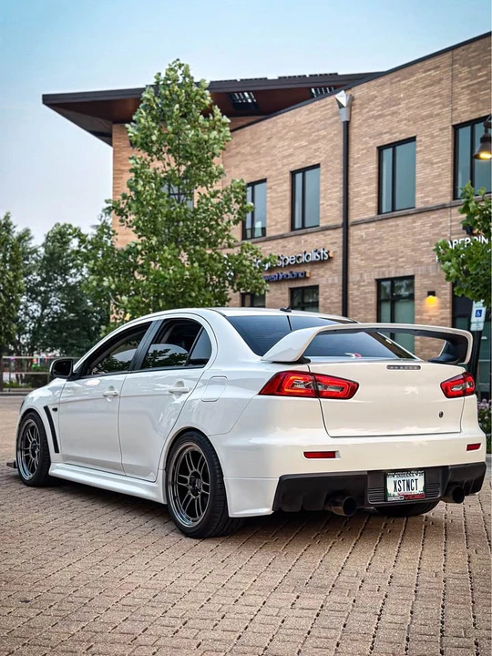 2011 Mitsubishi Lancer Evolution X 9th Gen - Image 4 of 10