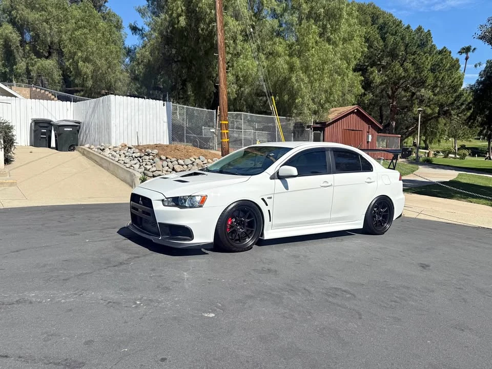 2011 Mitsubishi Lancer Evolution X 9th Gen - Image 2 of 11