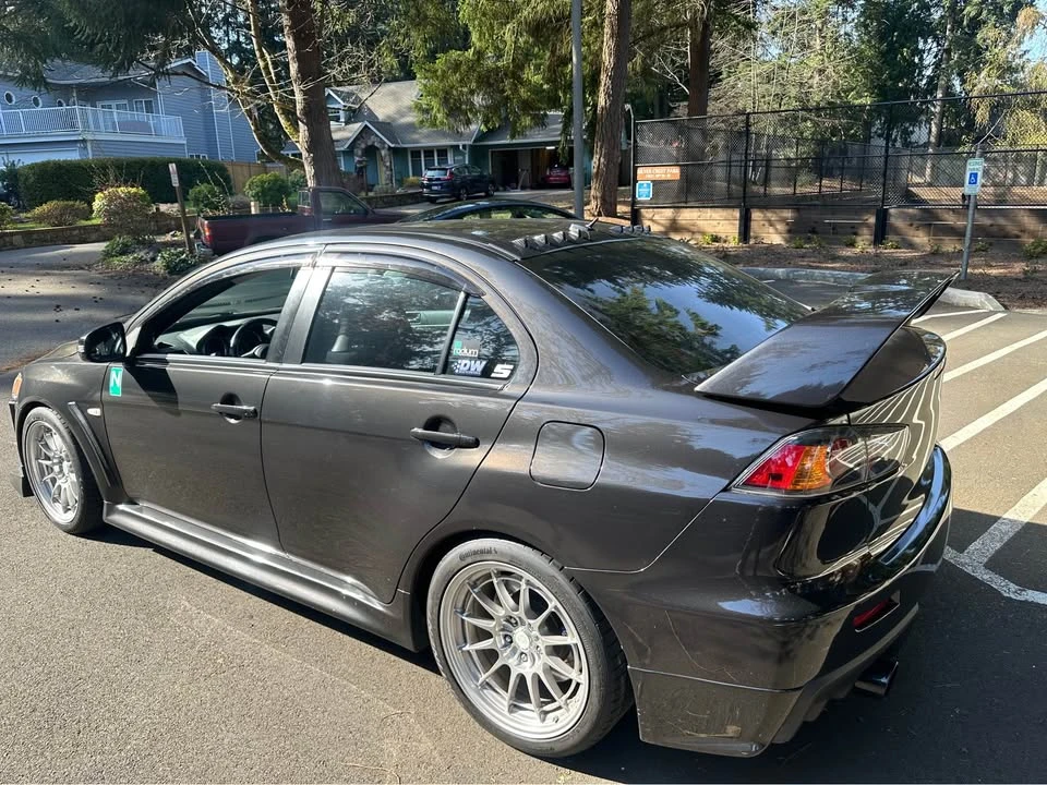 2011 Mitsubishi Lancer Evolution X 9th Gen - Image 5 of 17