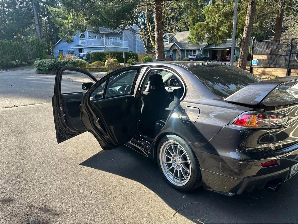 2011 Mitsubishi Lancer Evolution X 9th Gen - Image 4 of 17