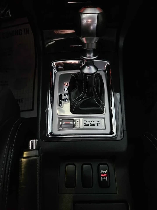2011 Mitsubishi Lancer Evolution X 9th Gen - Image 15 of 17