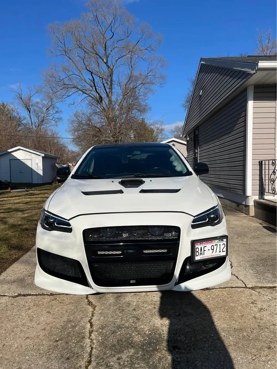 2011 Mitsubishi Lancer Evolution X 9th Gen - Image 2 of 10