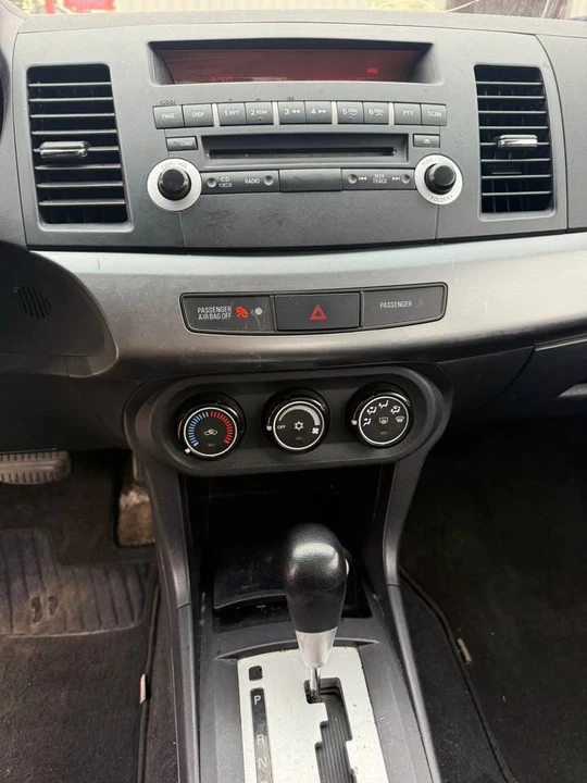 2011 Mitsubishi Lancer 8th Gen - Image 5 of 8