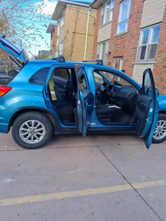 2011 Mitsubishi RVR - Image 8 of 8
