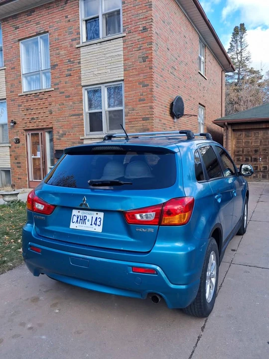 2011 Mitsubishi RVR - Image 4 of 8