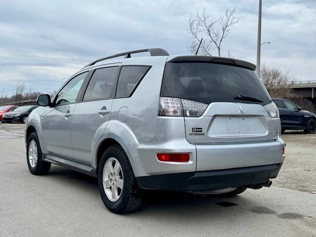 2011 Mitsubishi Outlander - Image 6 of 13