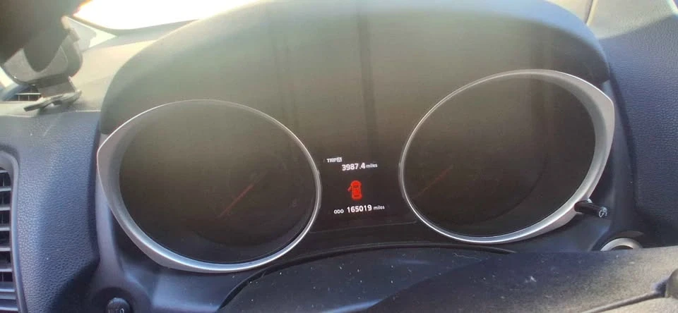 2011 Mitsubishi Outlander - Image 12 of 14