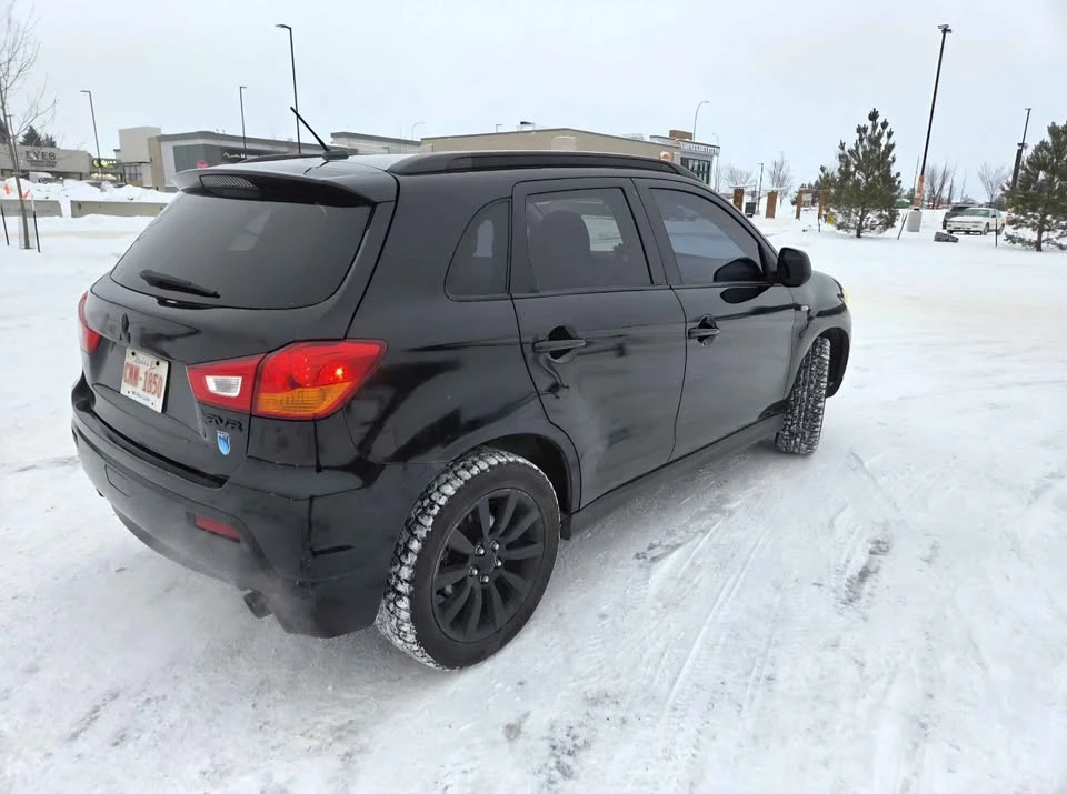 2011 Mitsubishi Outlander - Image 4 of 13