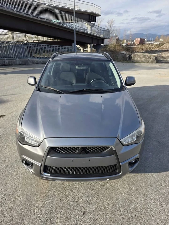 2011 Mitsubishi Outlander - Image 3 of 19