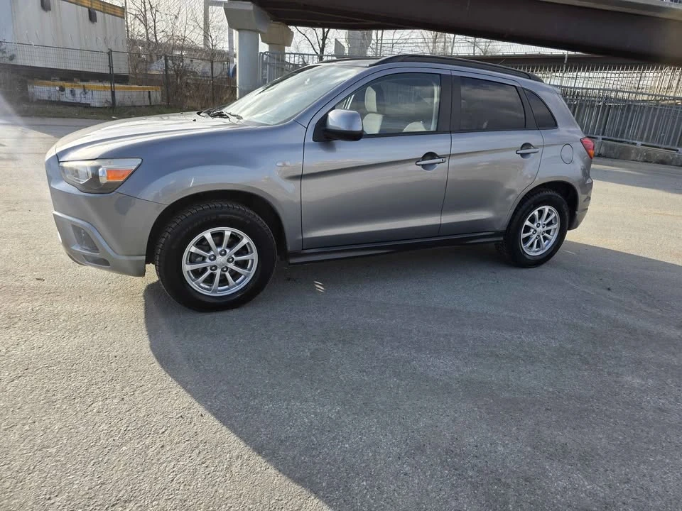 2011 Mitsubishi Outlander - Image 6 of 19