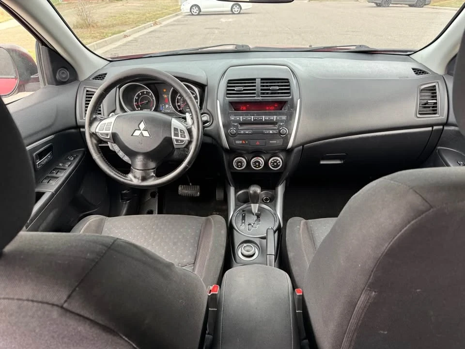 2011 Mitsubishi Outlander - Image 4 of 7