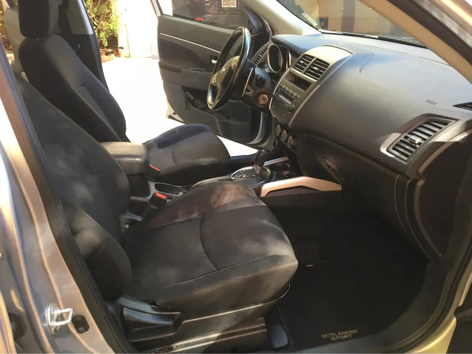 2011 Mitsubishi Outlander Sport - Image 5 of 6