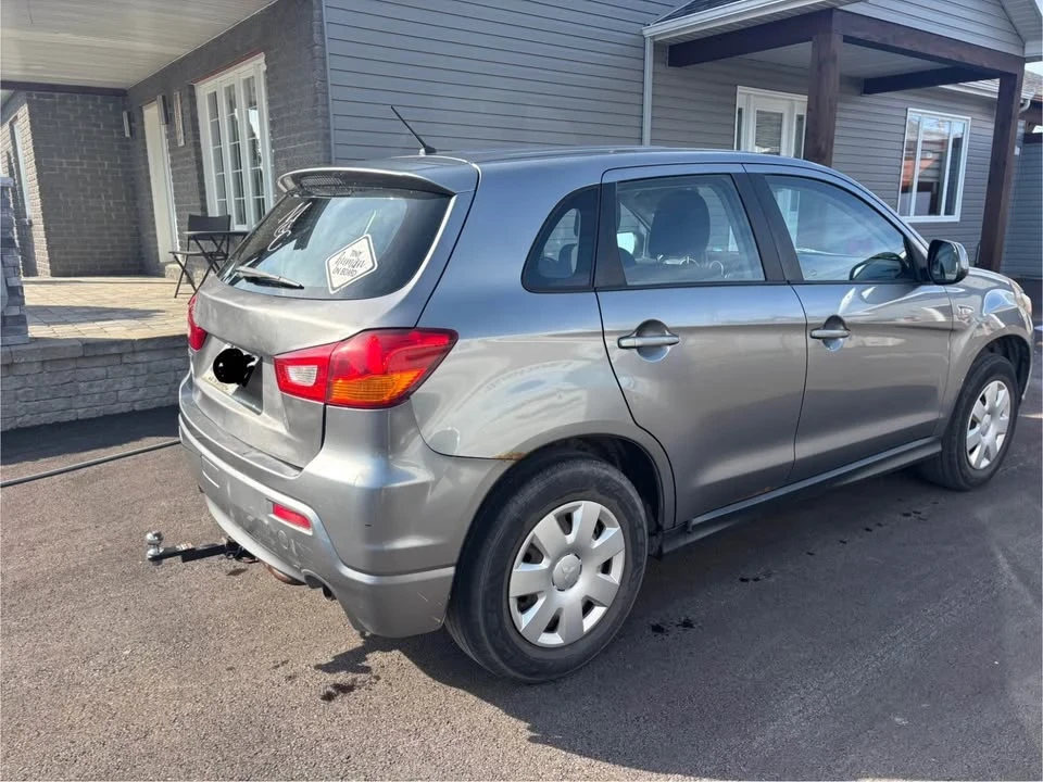 2011 Mitsubishi RVR - Image 3 of 5