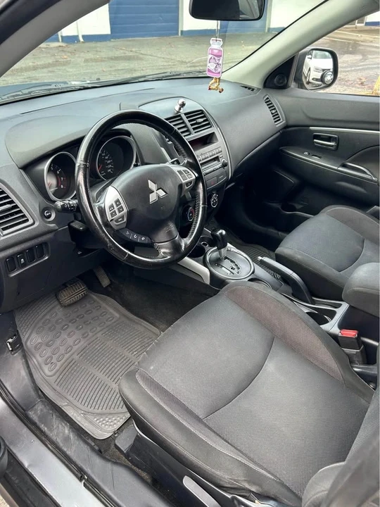 2011 Mitsubishi RVR - Image 6 of 8