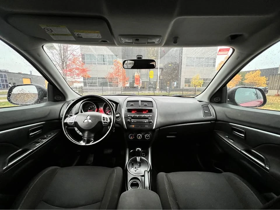 2011 Mitsubishi RVR - Image 16 of 19